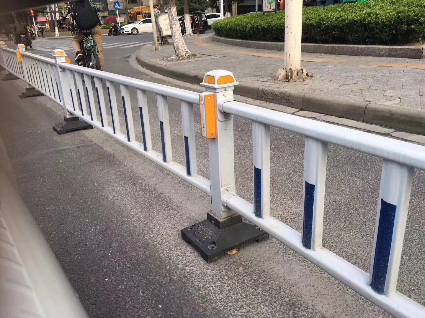 道路围栏04